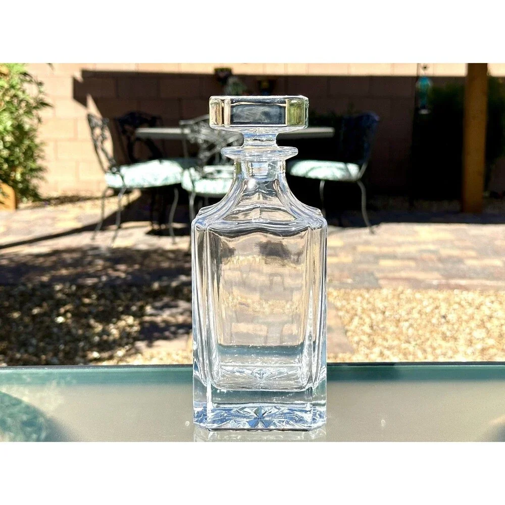 Vintage Clear Crystal Glass Liquor Whiskey Decanter Diamond Stopper Heavy 8 3/4